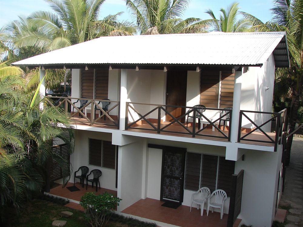 Beachside Resort Nadi Exterior photo