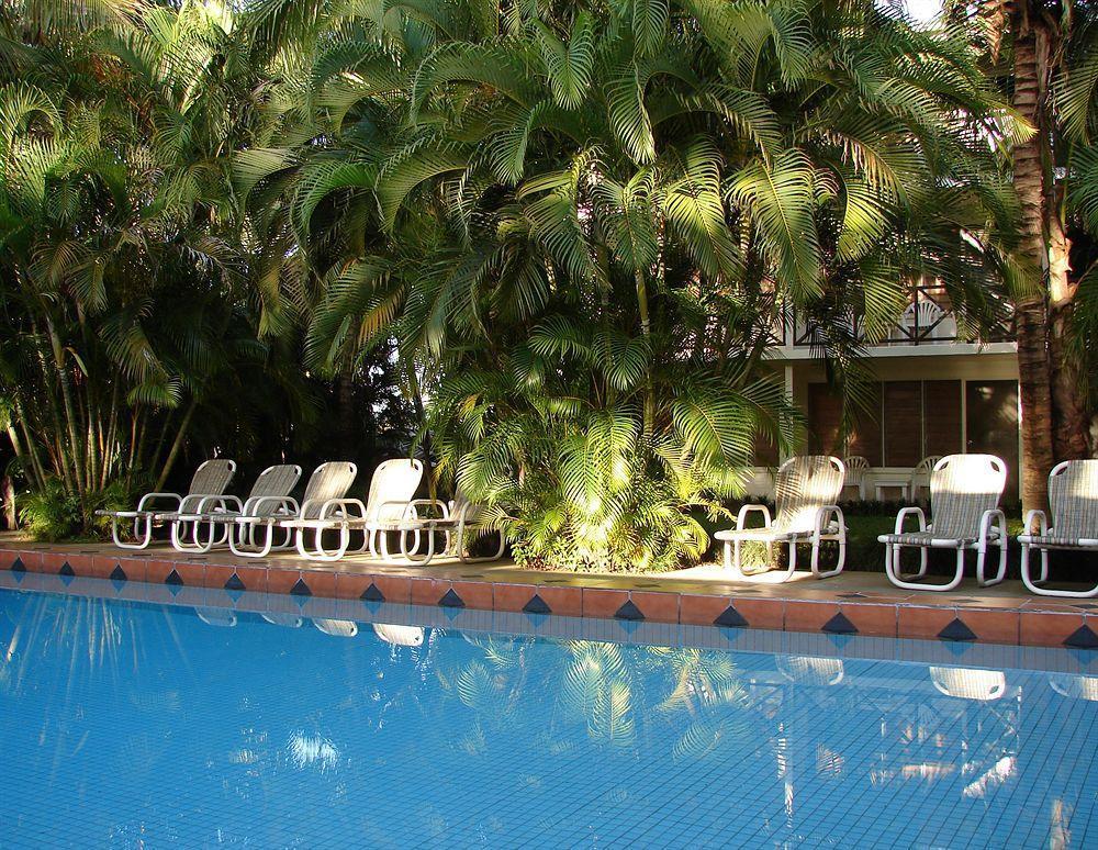 Beachside Resort Nadi Exterior photo